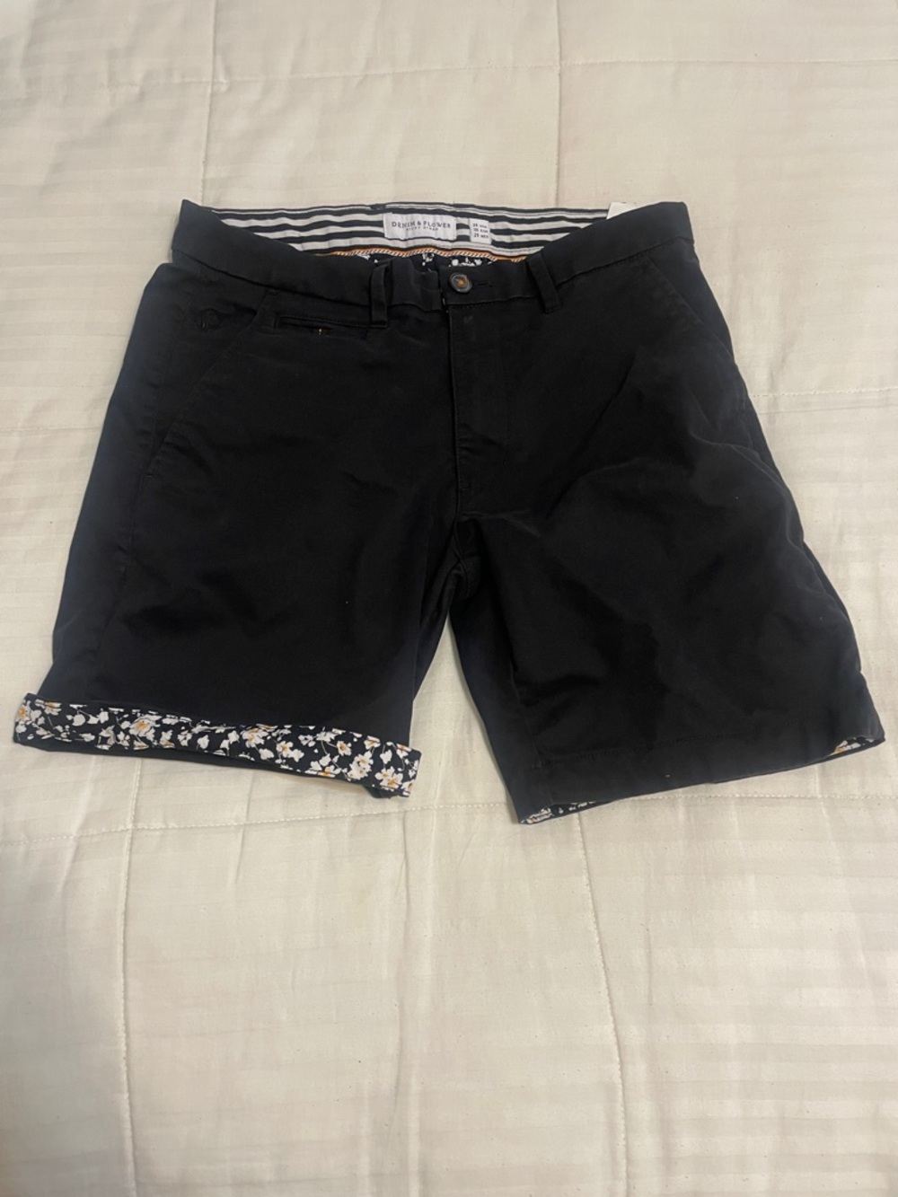 Denim & Flower Black Flat-Front Men's Shorts with Floral Cuff